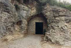 Prehistòria: coves del Toll