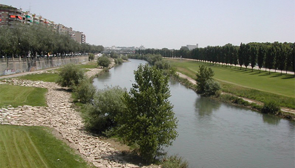 El pas del riu Segre per Lleida. Font: (CC BY-SA 3.0) Wikipedia