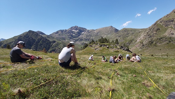 Expedició a les muntanyes d'Andorra. Crèdit: EarthWatch Institute.