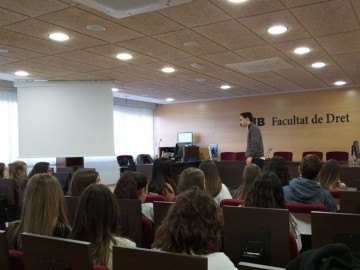 Divendres del Debat - Descobrint el debat parlamentari Britànic a la UAB