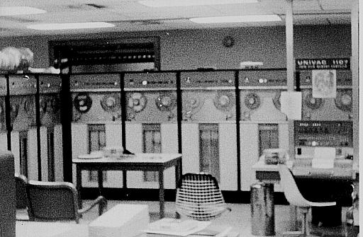 univac.jpg (47806 bytes)