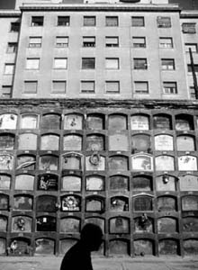 Los pisos (Cementiris), 1981