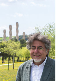 Jos� Aguilera - vicerector PAS