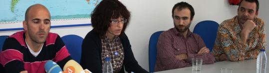 Idoia Ugarte Gurrutxaga, presidenta de Médicos del Mundo en Castilla-La Mancha, acompañada por profesionales sociosanitarios.