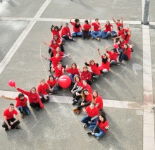 Lla vermell amb motiu del Dia Mundial de la Lluita contra el VIH