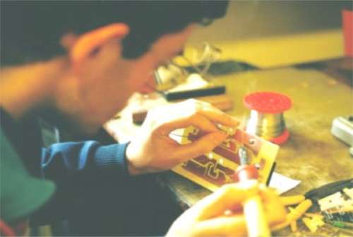 fig13.jpg (14872 bytes)