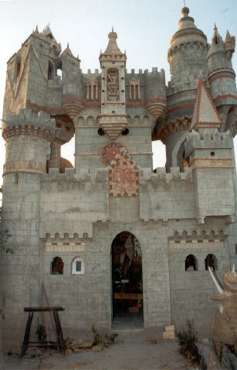 castillo05.jpg (12582 bytes)