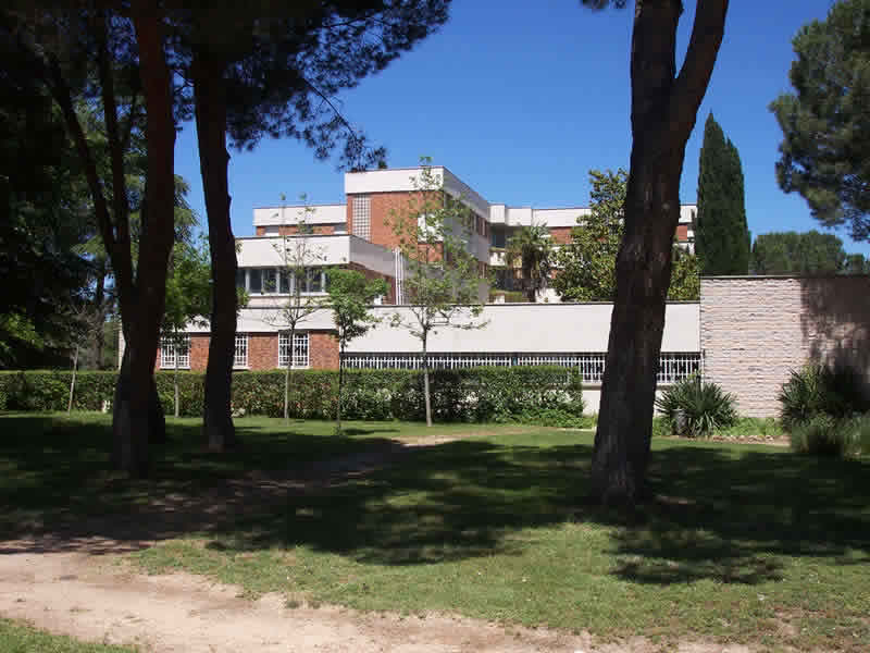 Residencia2.jpg (42973 bytes)