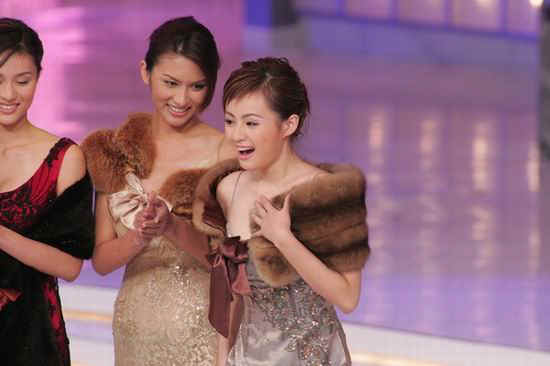 ATT0000111.jpg (27366 bytes)