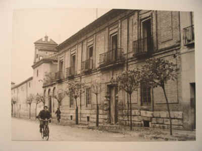 image027.jpg (38057 bytes)