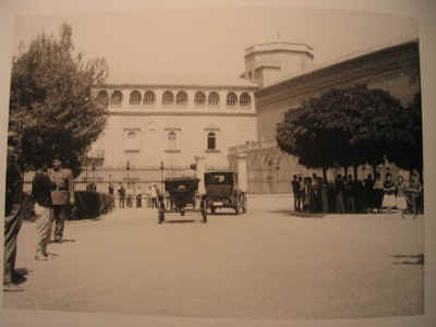 image031.jpg (32561 bytes)