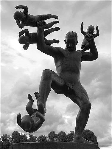 estatua1.jpg (43418 bytes)