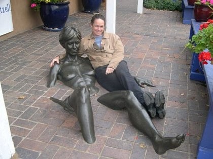 estatua29.jpg (41908 bytes)