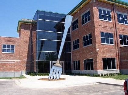 estatua32.jpg (43016 bytes)