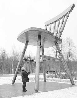 estatua37.jpg (19046 bytes)